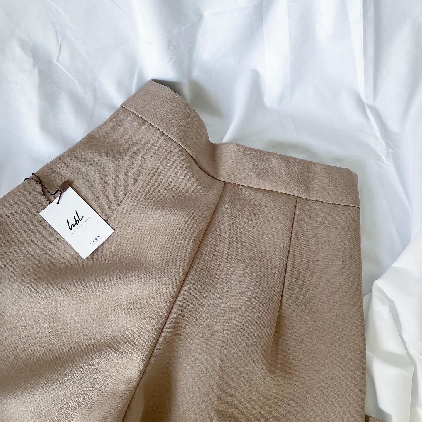 Penelope Pleated Straight Pants (Longer Length)