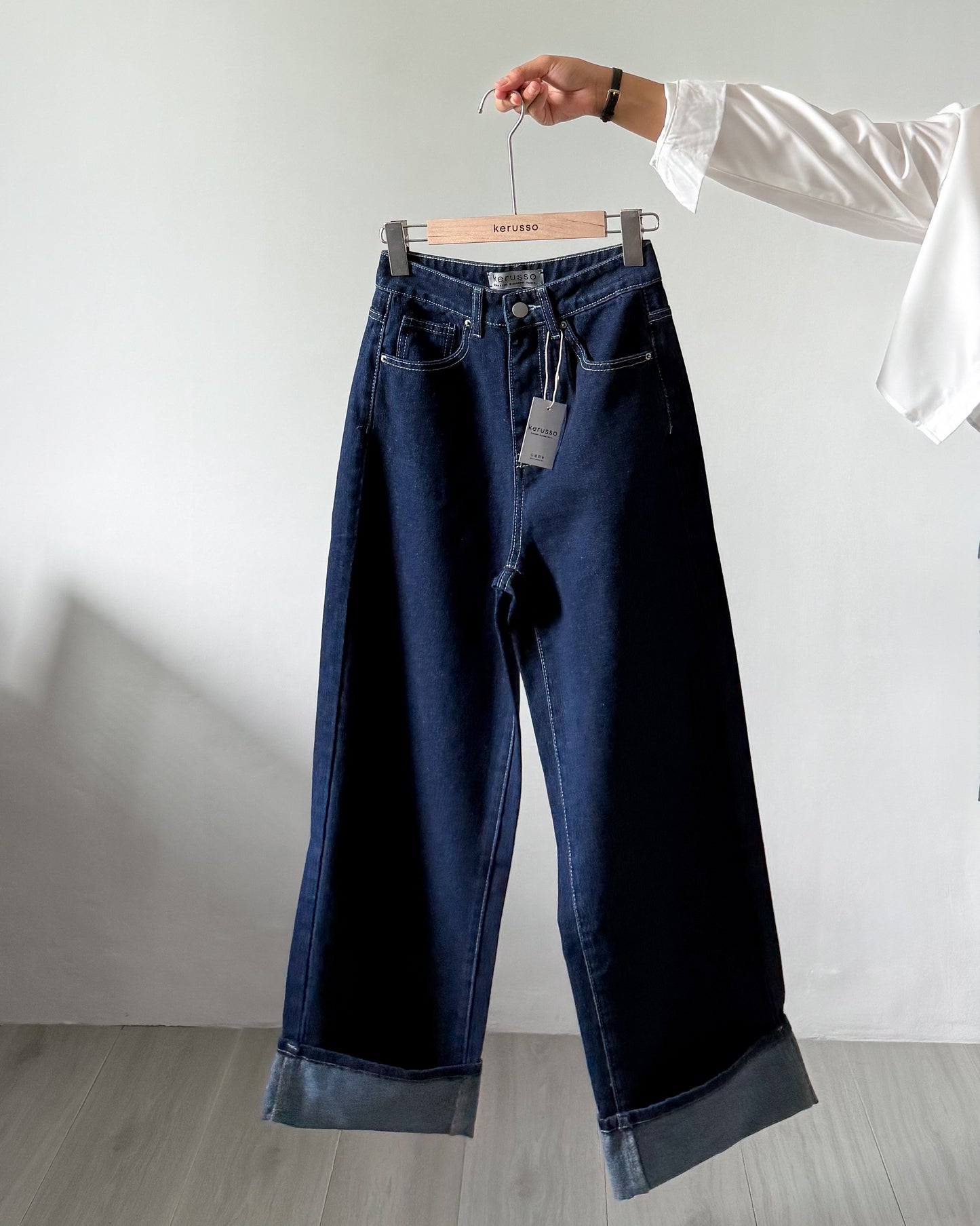 Elizabeth Wide Straight Fixed Cuff Denim Jeans