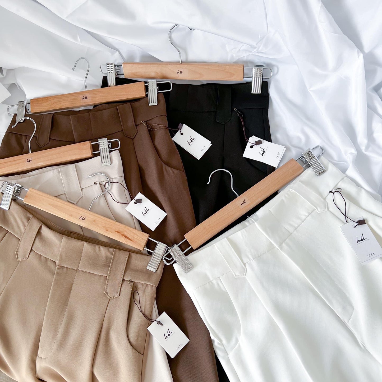 Hyacinth Tapered Cropped Pants