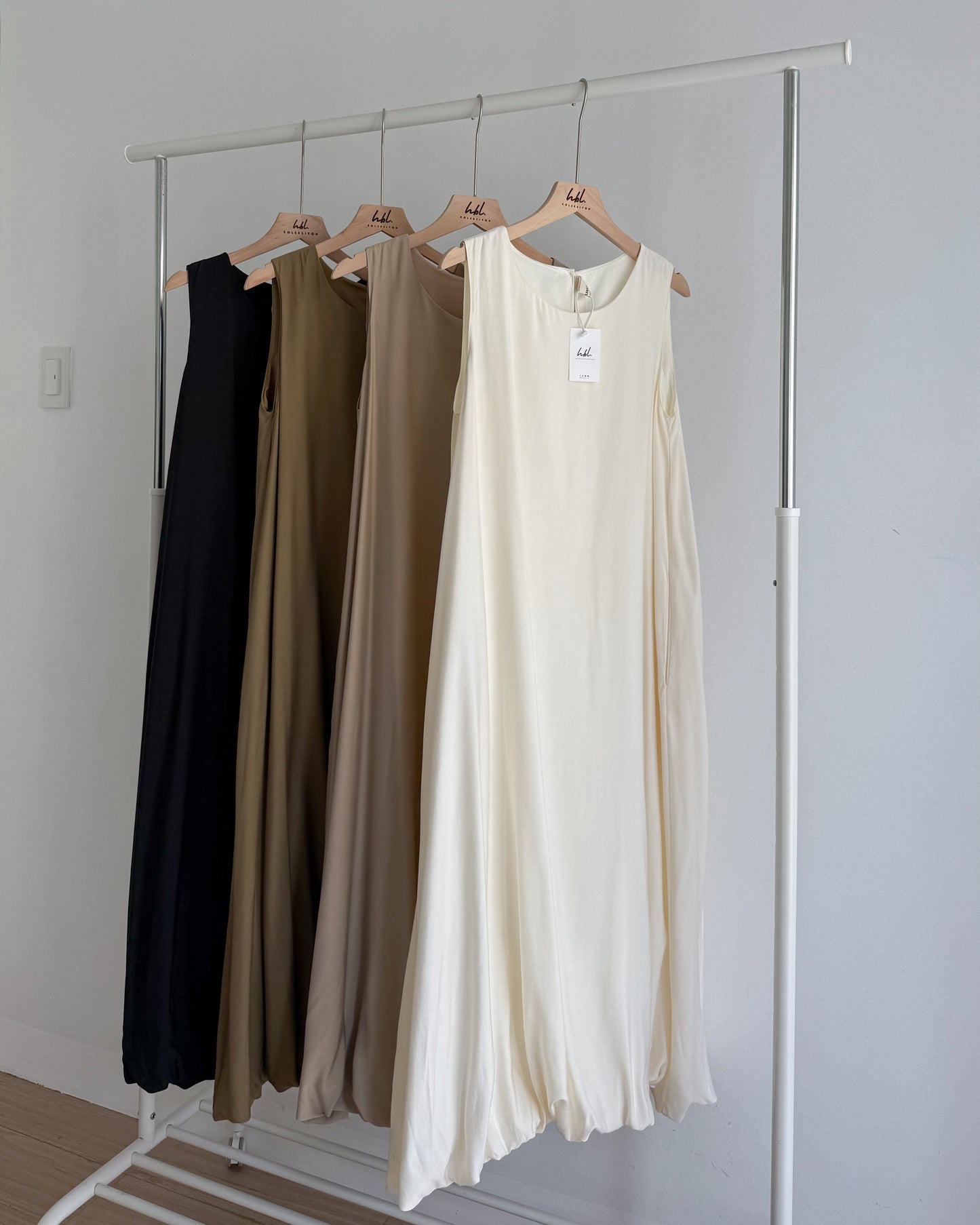 Aster Premium Bubble Hem Maxi Dress with Pockets