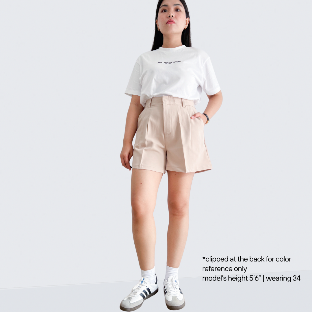 Emilia Pleated Shorts (Plus-size)