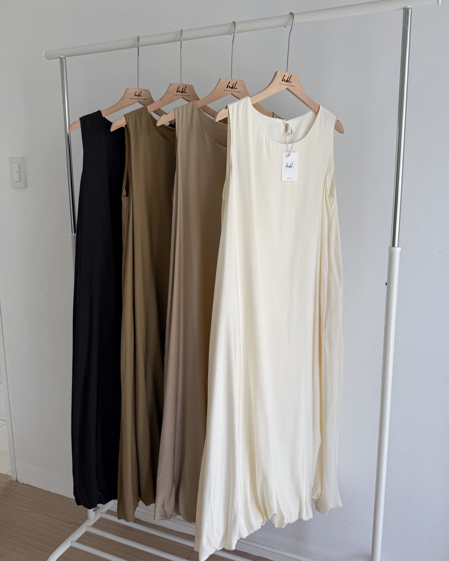 Aster Premium Bubble Hem Maxi Dress with Pockets
