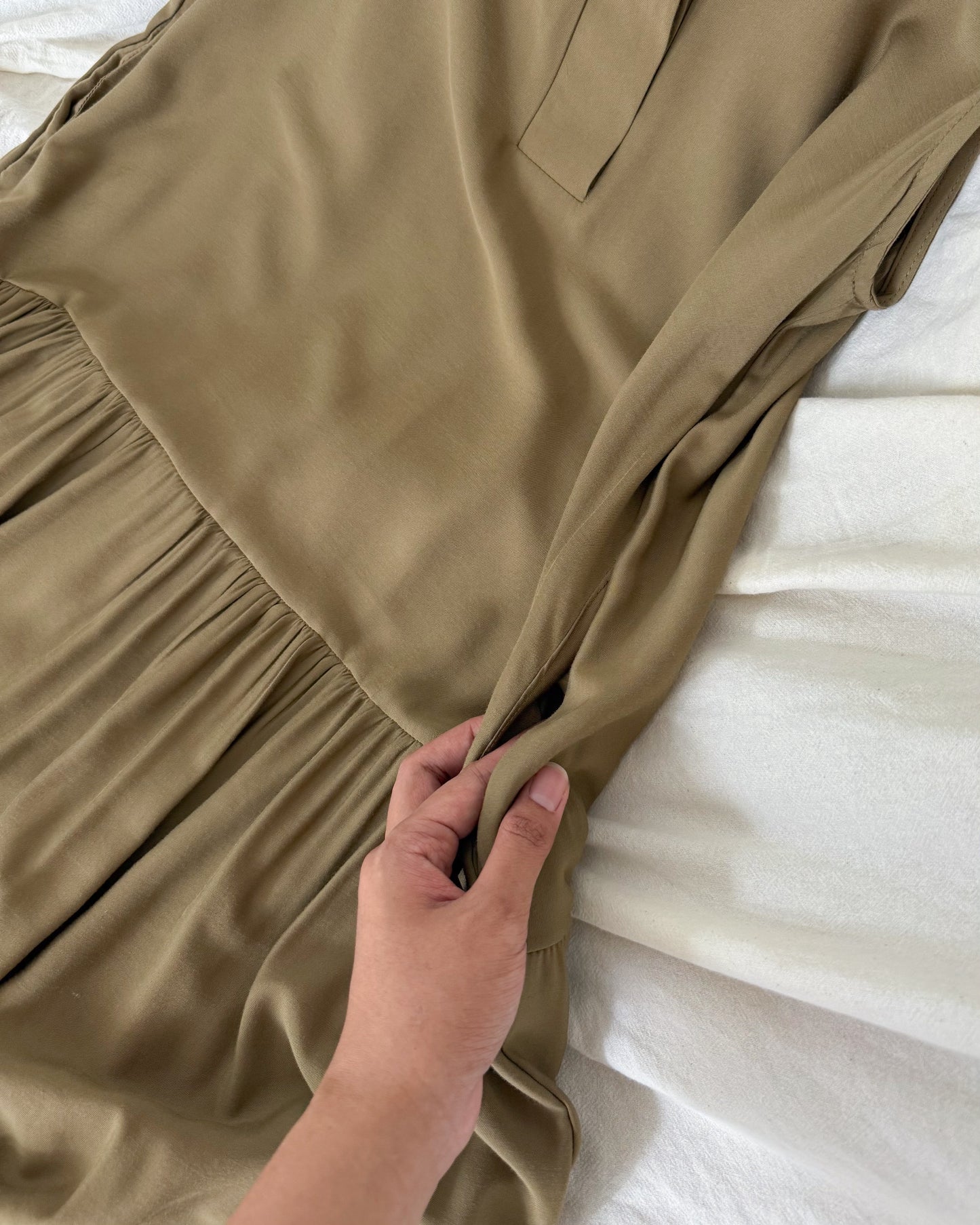 Marigold Half-button Round Neck Pleated Sleeves Dress