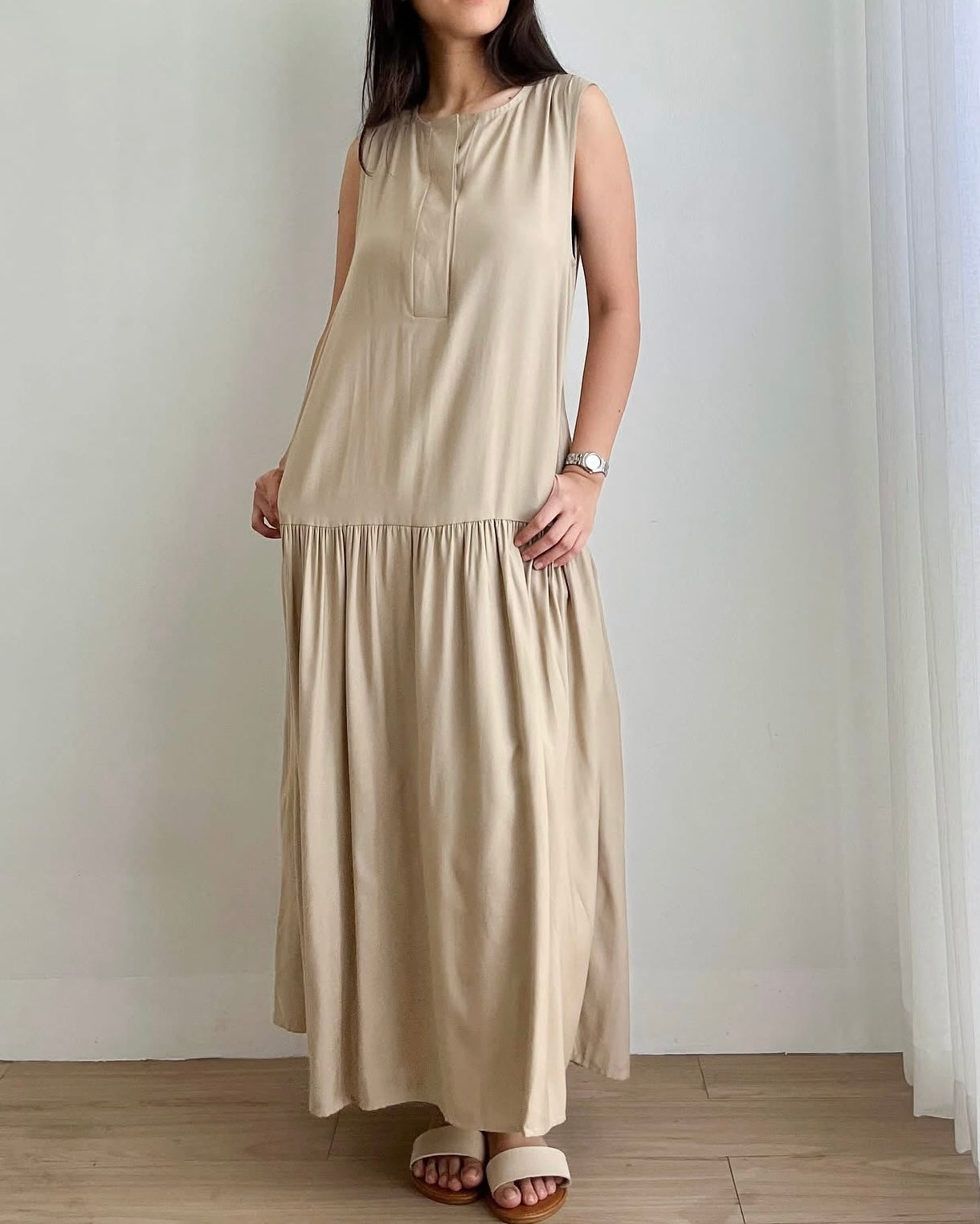 Marigold Half-button Round Neck Pleated Sleeves Dress