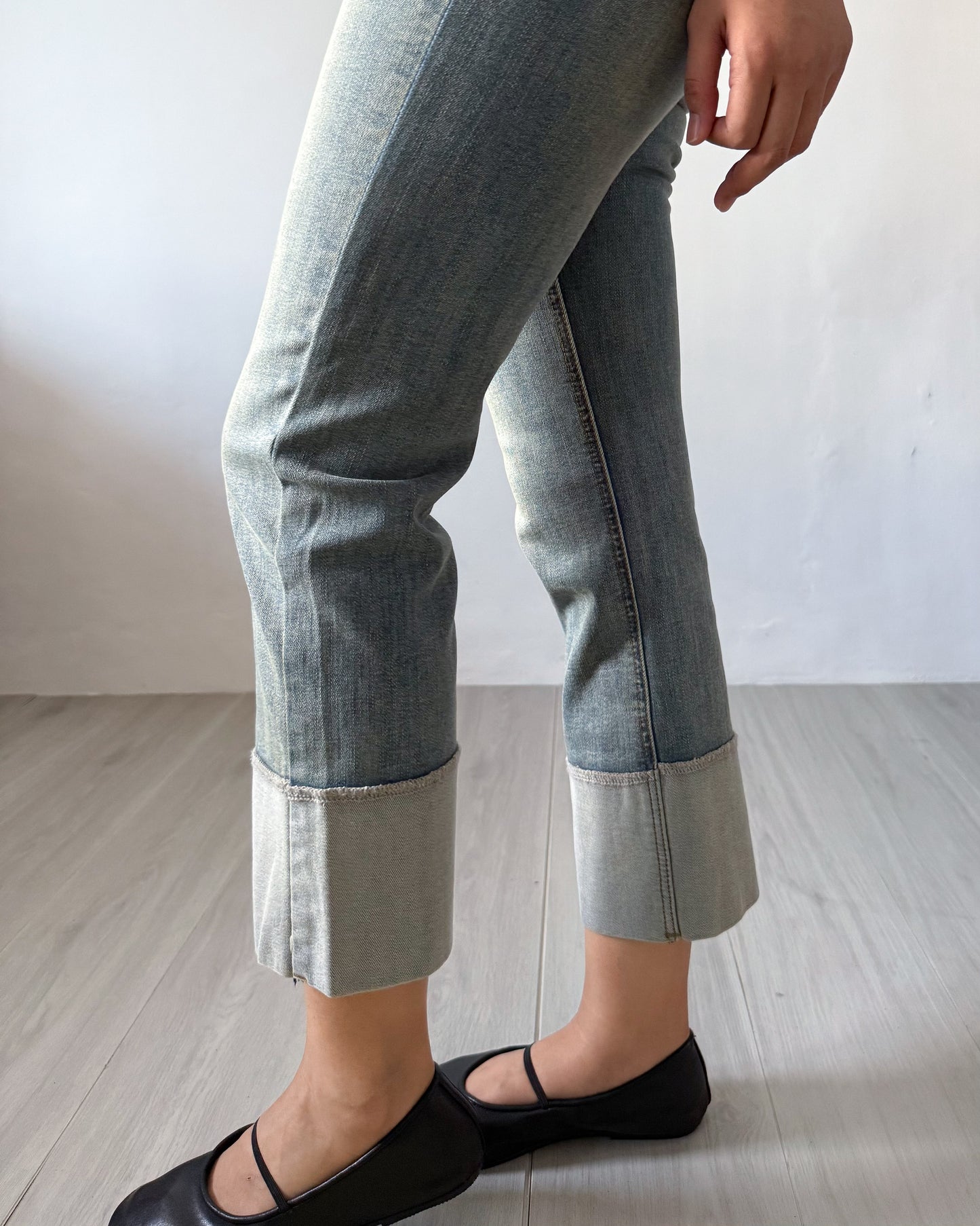 Fatima Fitted Fixed Cuff Cropped Jeans