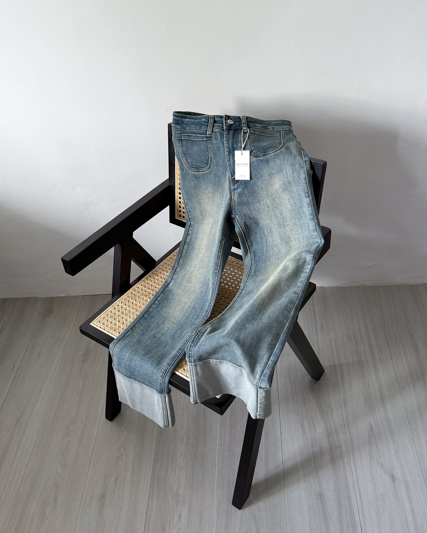 Fatima Fitted Fixed Cuff Cropped Jeans