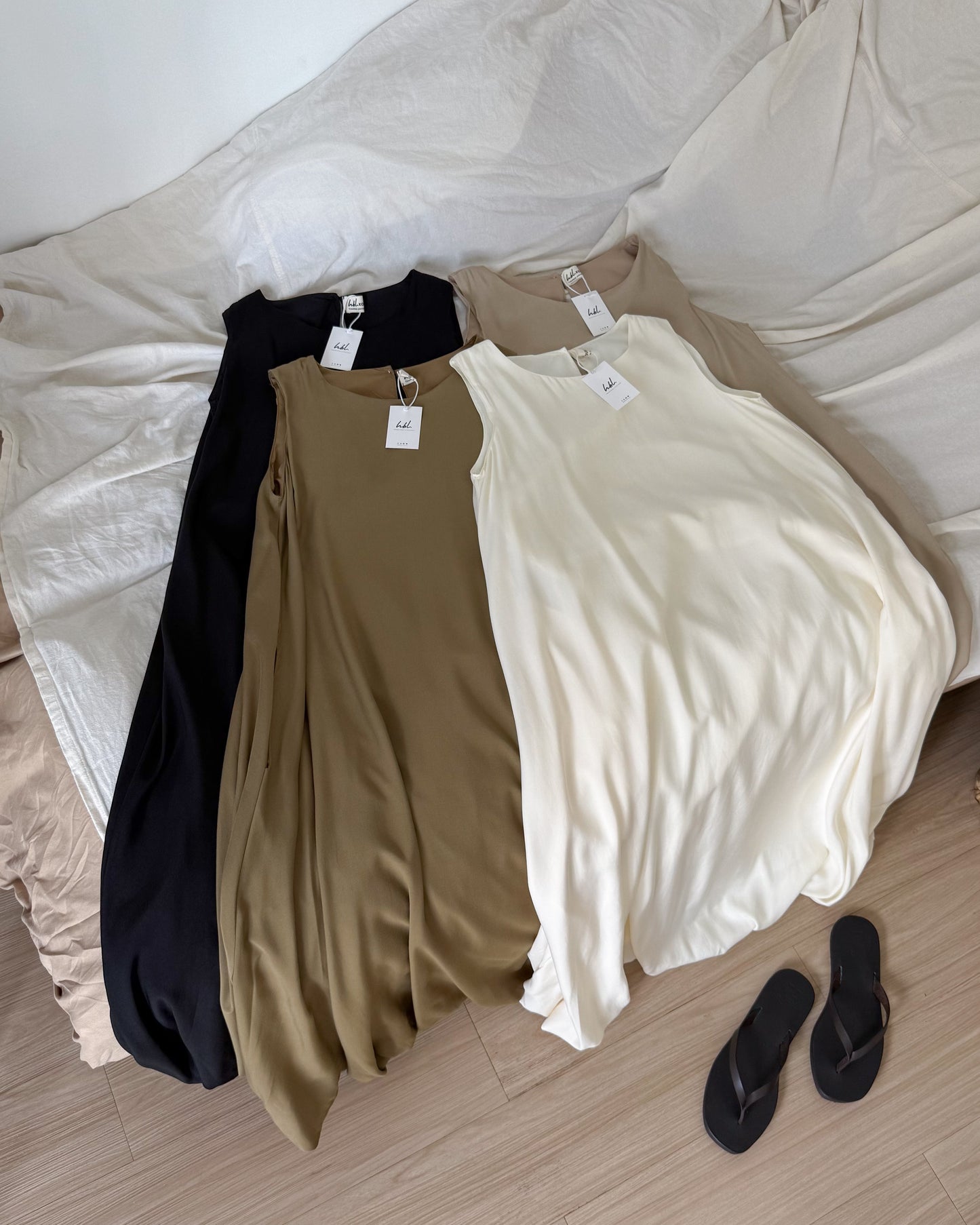 Aster Premium Bubble Hem Maxi Dress with Pockets