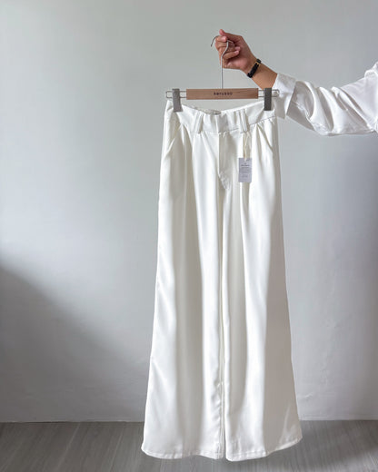 Mary Pleated Relaxed Wide Pants
