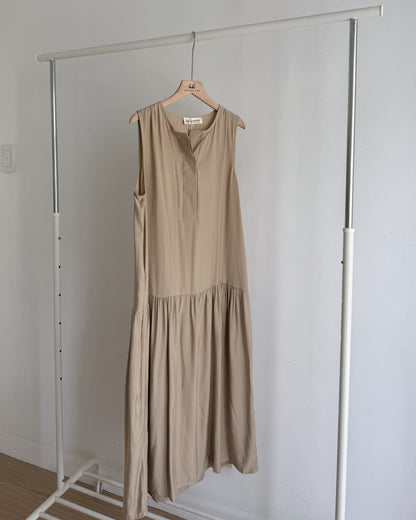Marigold Half-button Round Neck Pleated Sleeves Dress