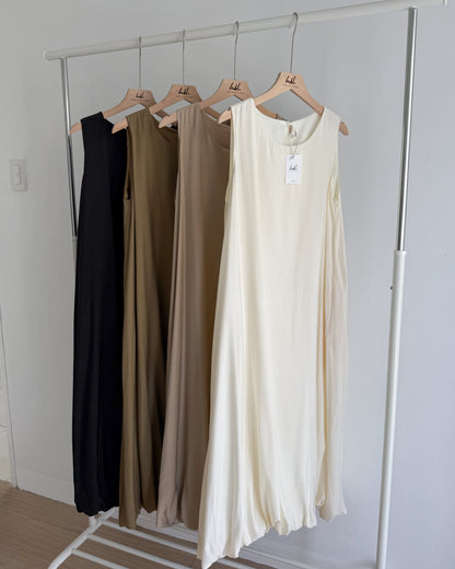 Aster Premium Bubble Hem Maxi Dress with Pockets