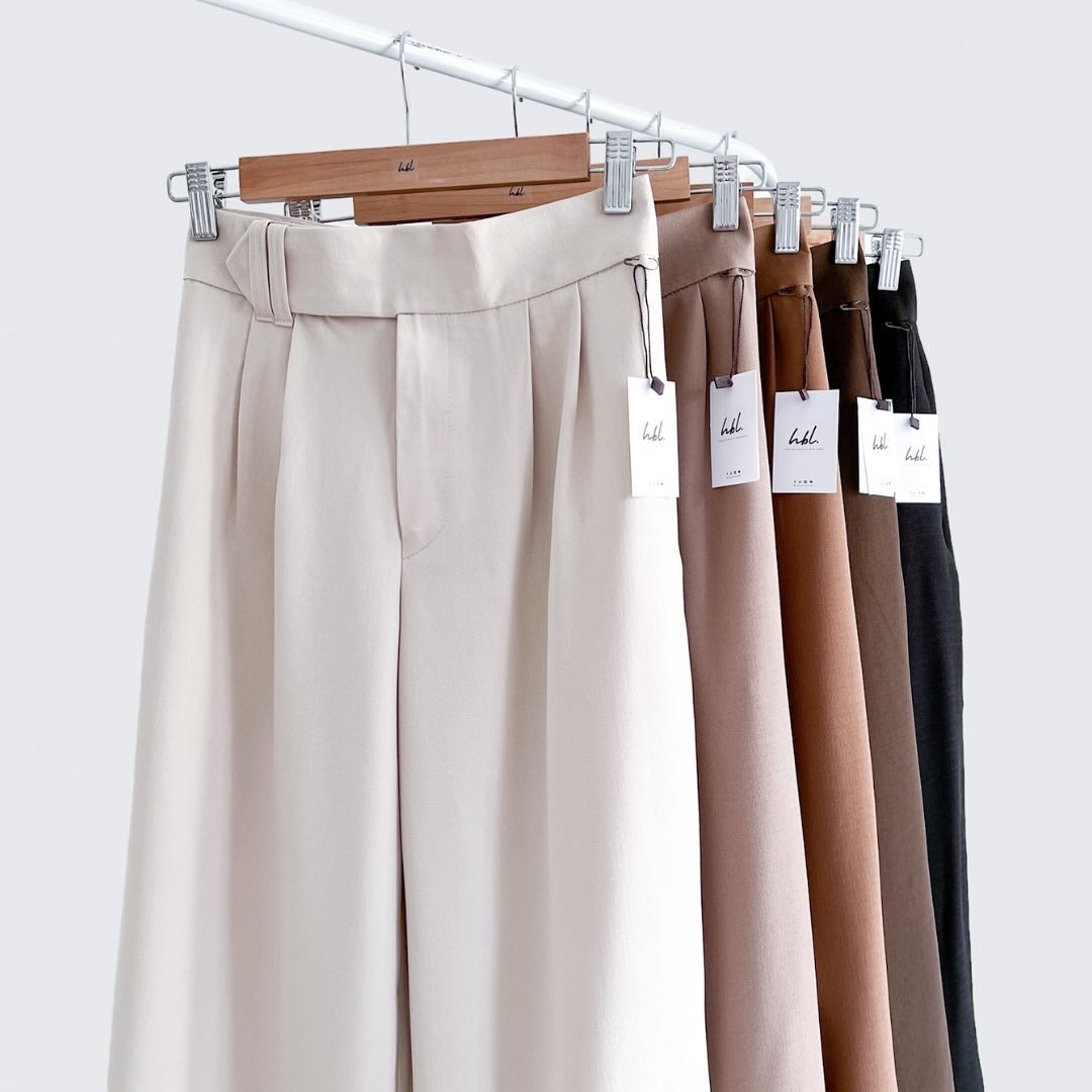 Siena Pleated Relaxed Straight Pants