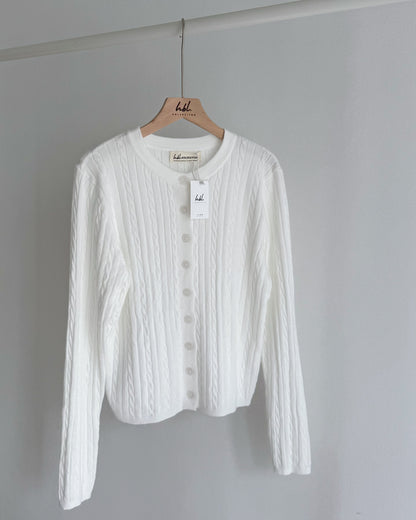 Hiraya Cable Knit Crew Neck Short Cardigan
