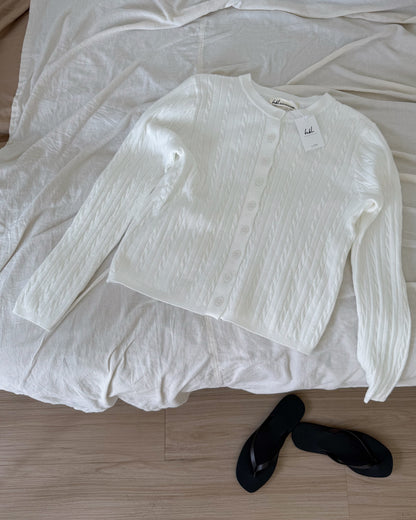 Hiraya Cable Knit Crew Neck Short Cardigan