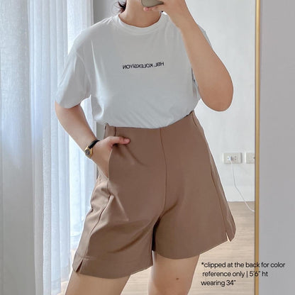 Alma Casual Shorts (Plus-size)