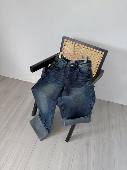 Victoria Straight Fixed Cuff Denim Jeans