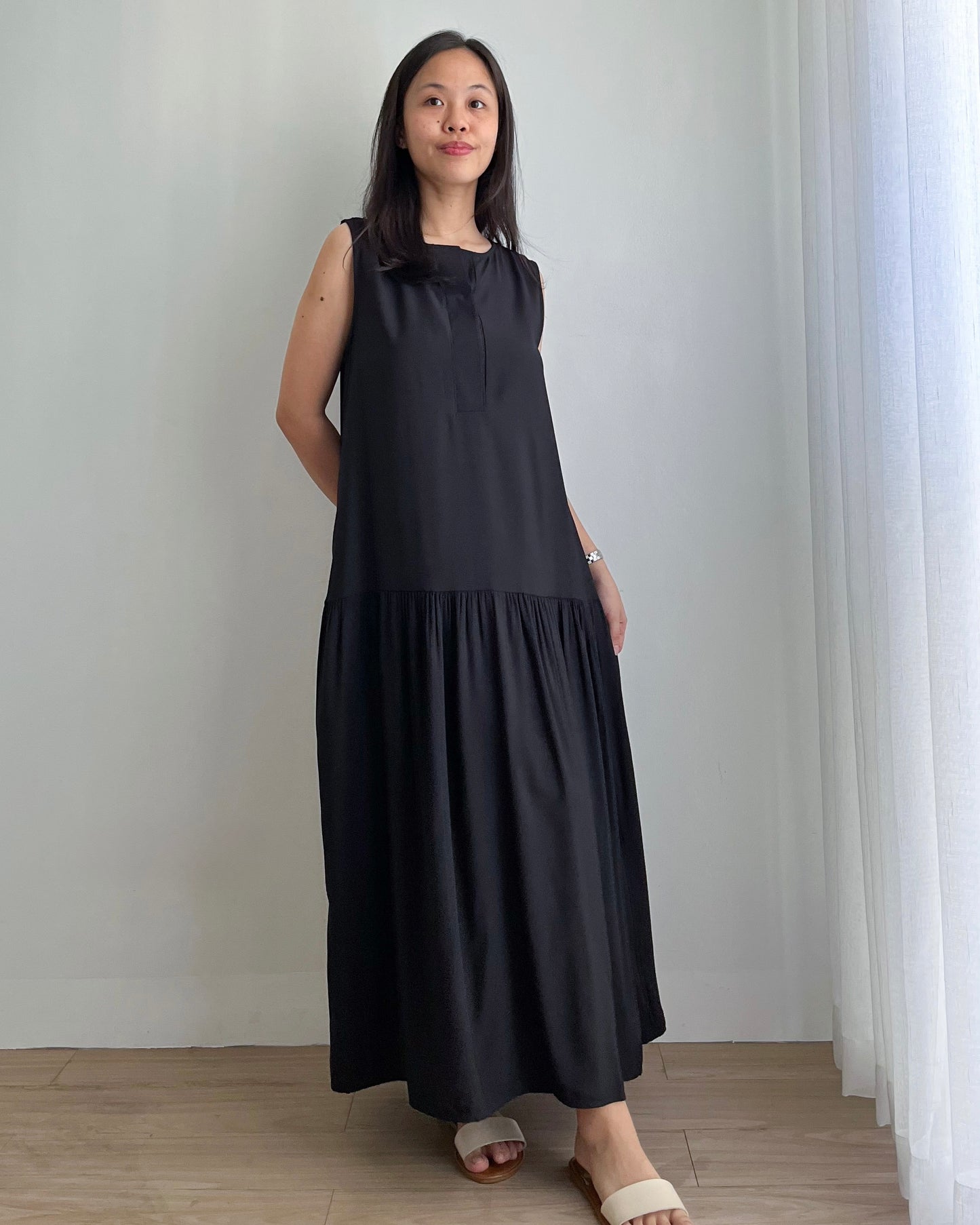 Marigold Half-button Round Neck Pleated Sleeves Dress