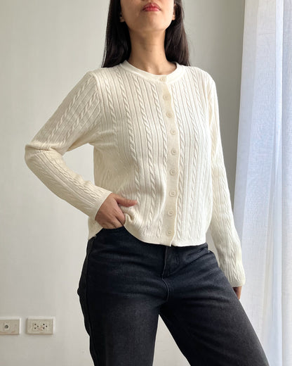 Hiraya Cable Knit Crew Neck Short Cardigan