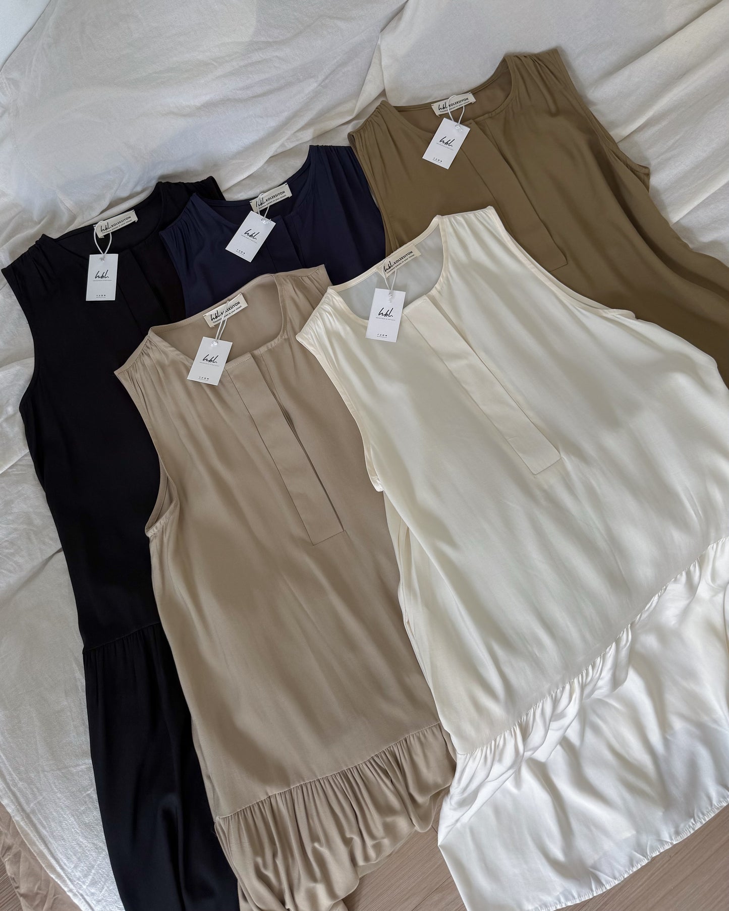 Marigold Half-button Round Neck Pleated Sleeves Dress