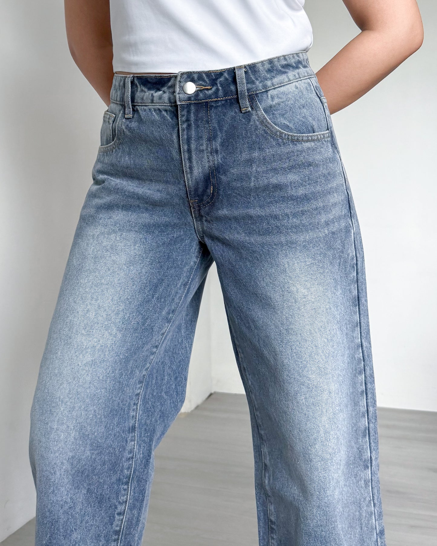 Victoria Straight Fixed Cuff Denim Jeans