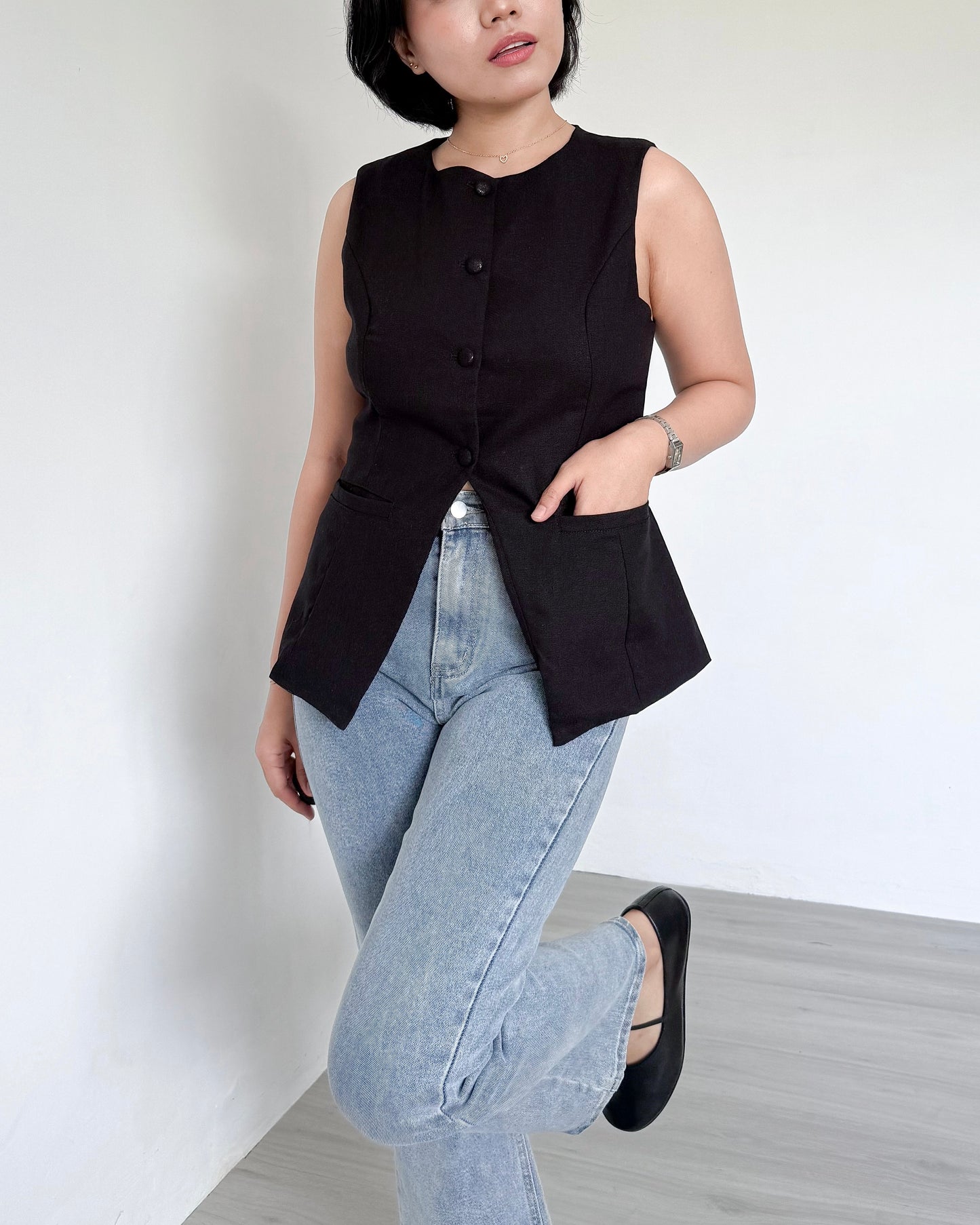 Eden Round Neck Tailored Long Vest Top