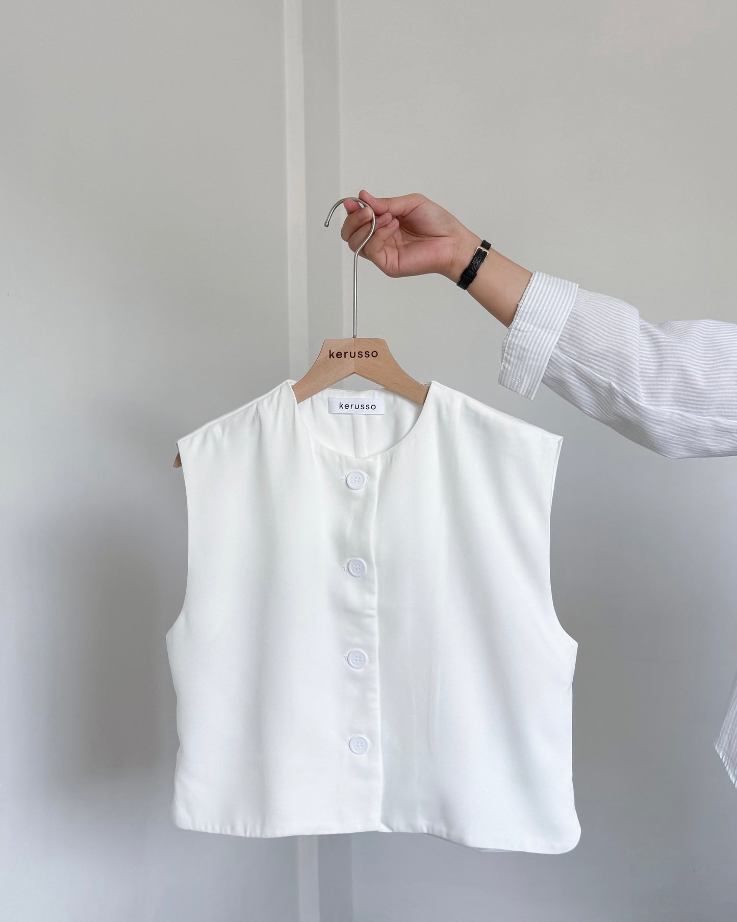 Isadora Relaxed Button Down Boxy Crop Top