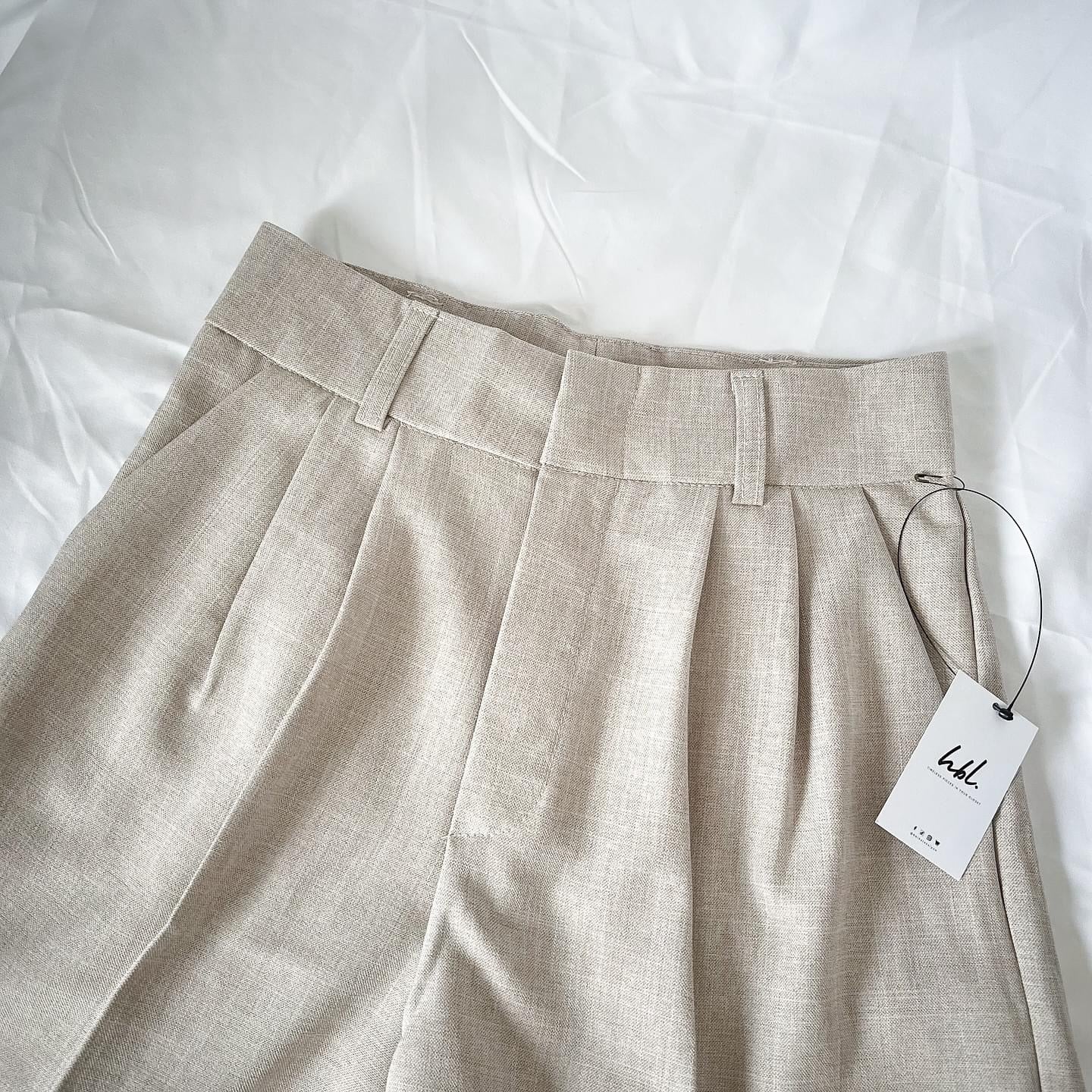 Ellie Linen Blend Pleated Shorts