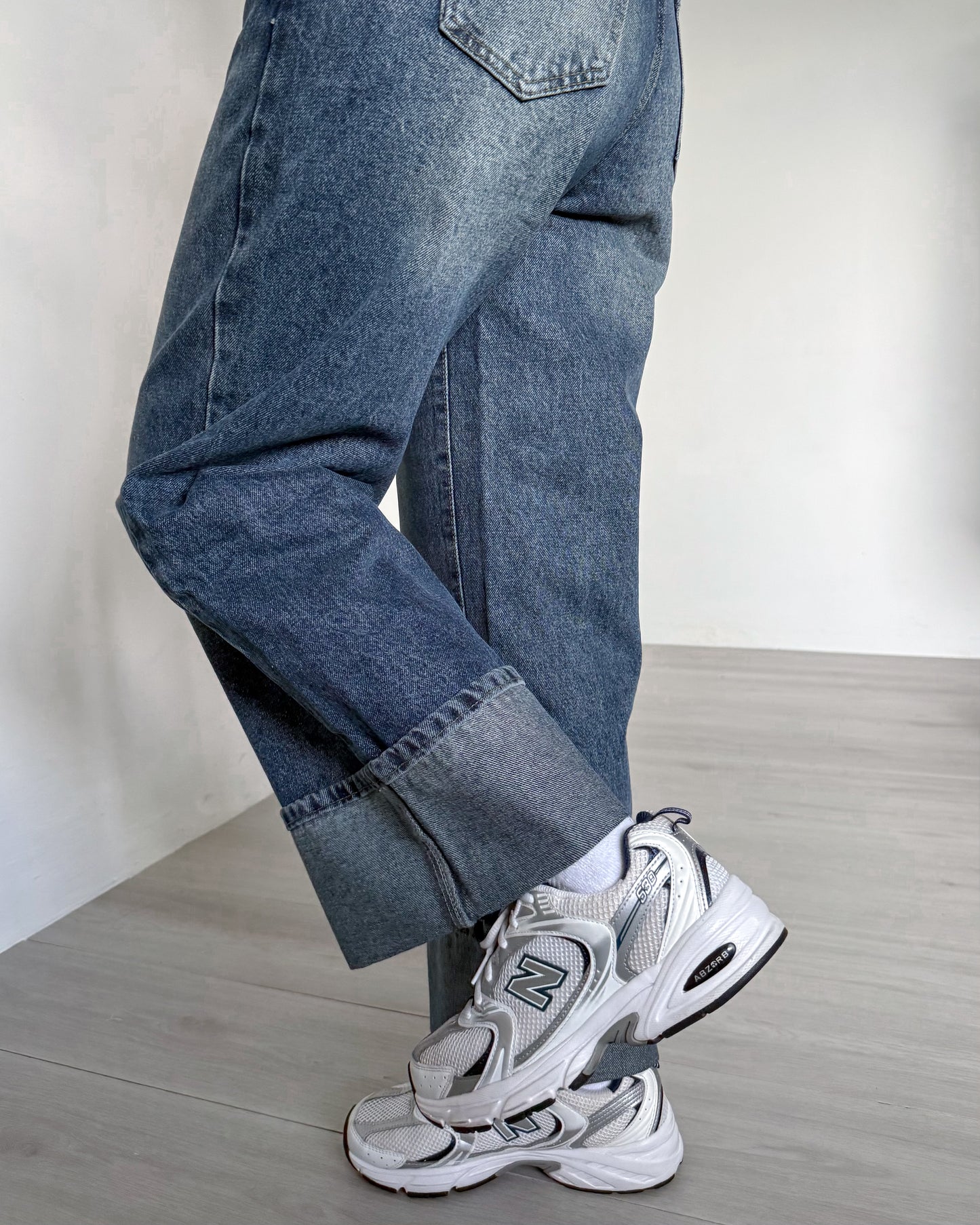 Victoria Straight Fixed Cuff Denim Jeans