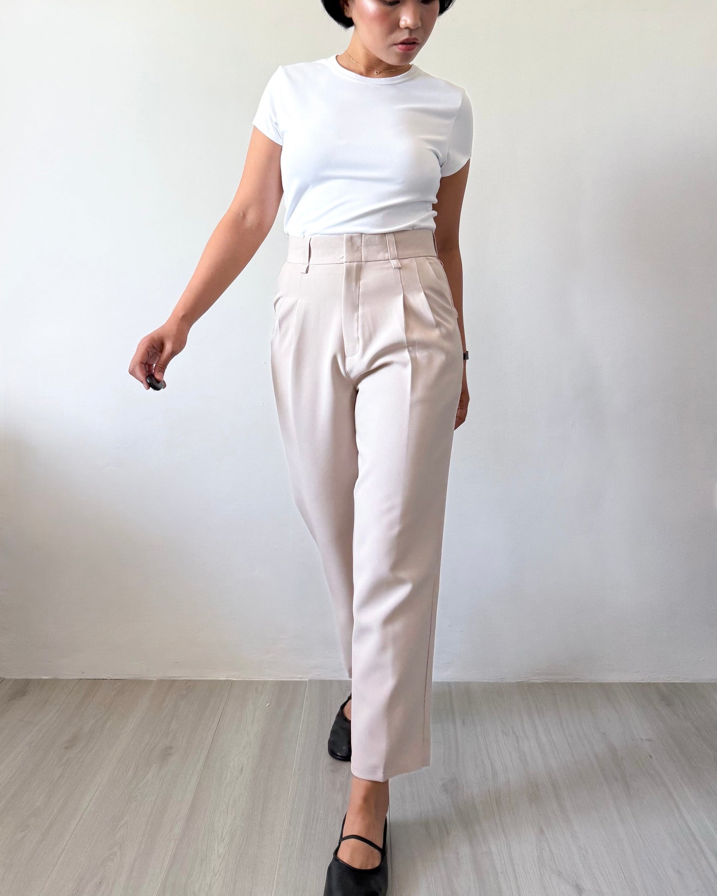 Ruth Pleated Tapered Ankle Pants
