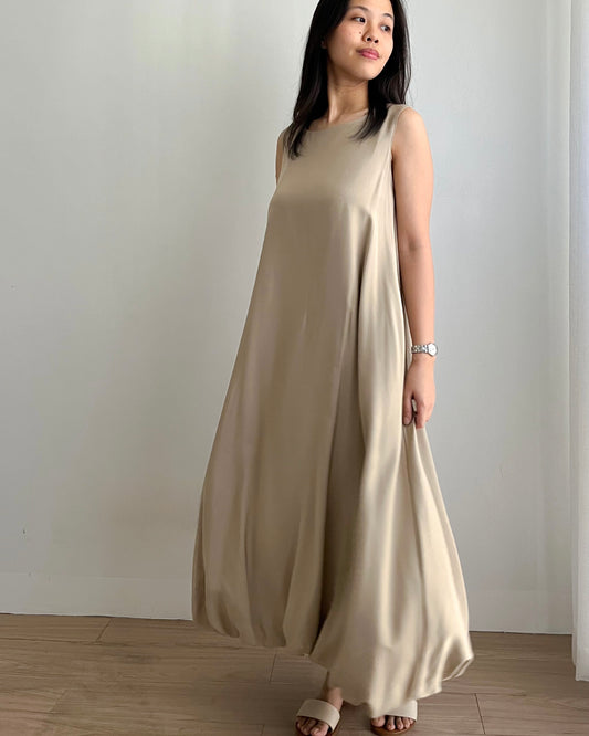 Aster Premium Bubble Hem Maxi Dress with Pockets